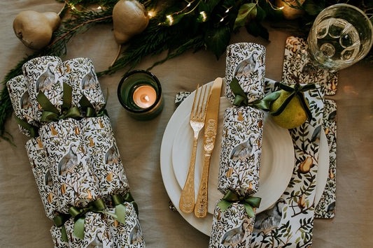 BEAUTIFUL CATERING CHRISTMAS CRACKERS
