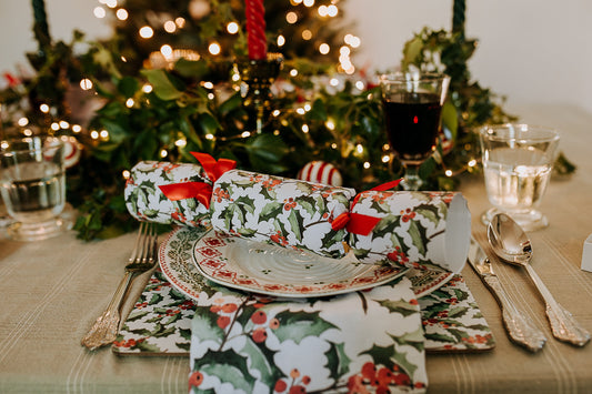 LARGE QUANTITIES OF CHRISTMAS CRACKERS