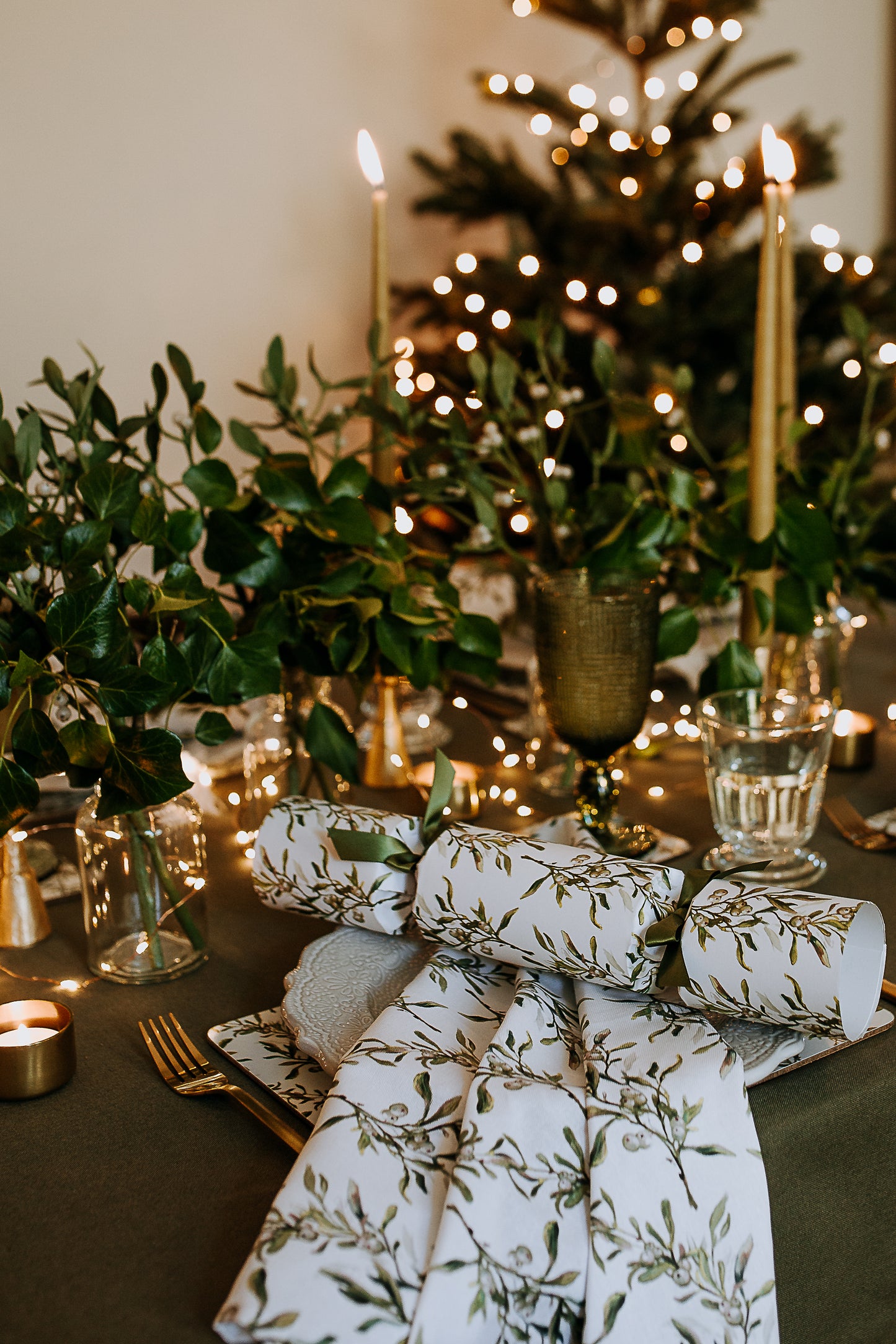trade hospitality christmas crackers